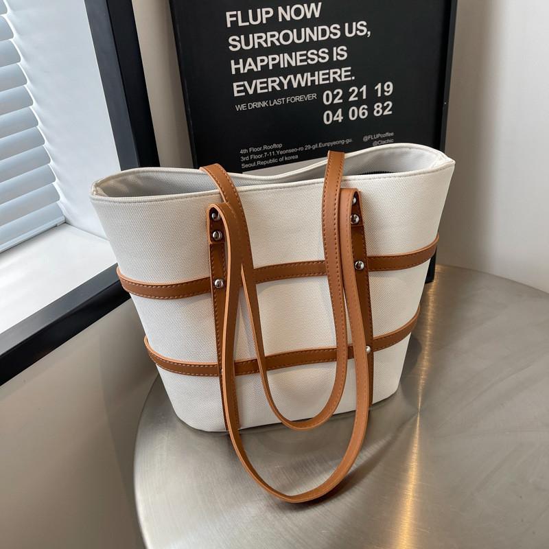 Minimalist Bag With Contrasting And Pu Material For Daily Use