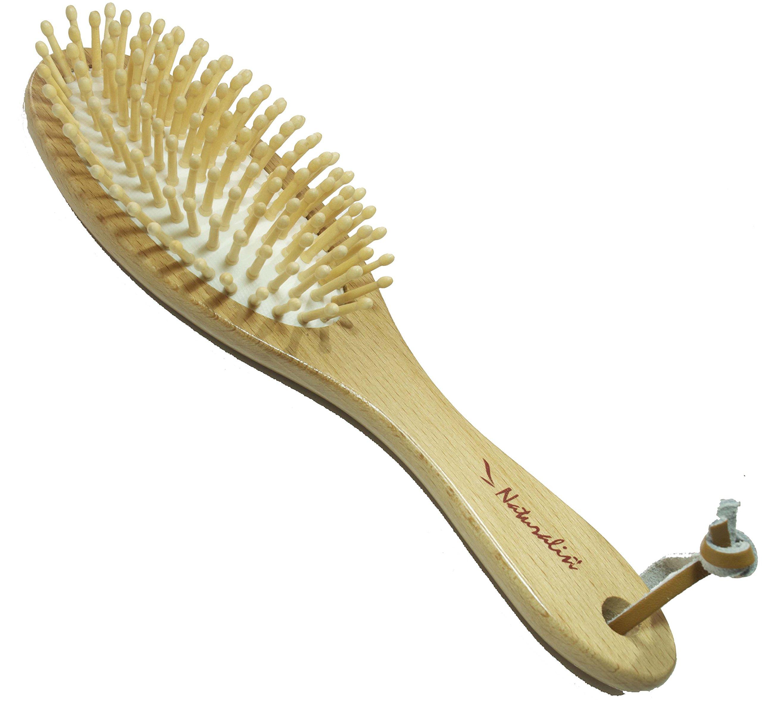 

Компания Kinugawa Деревянная массажная расческа для волос Натуралист нежно стимулирует, не повреждает волосы