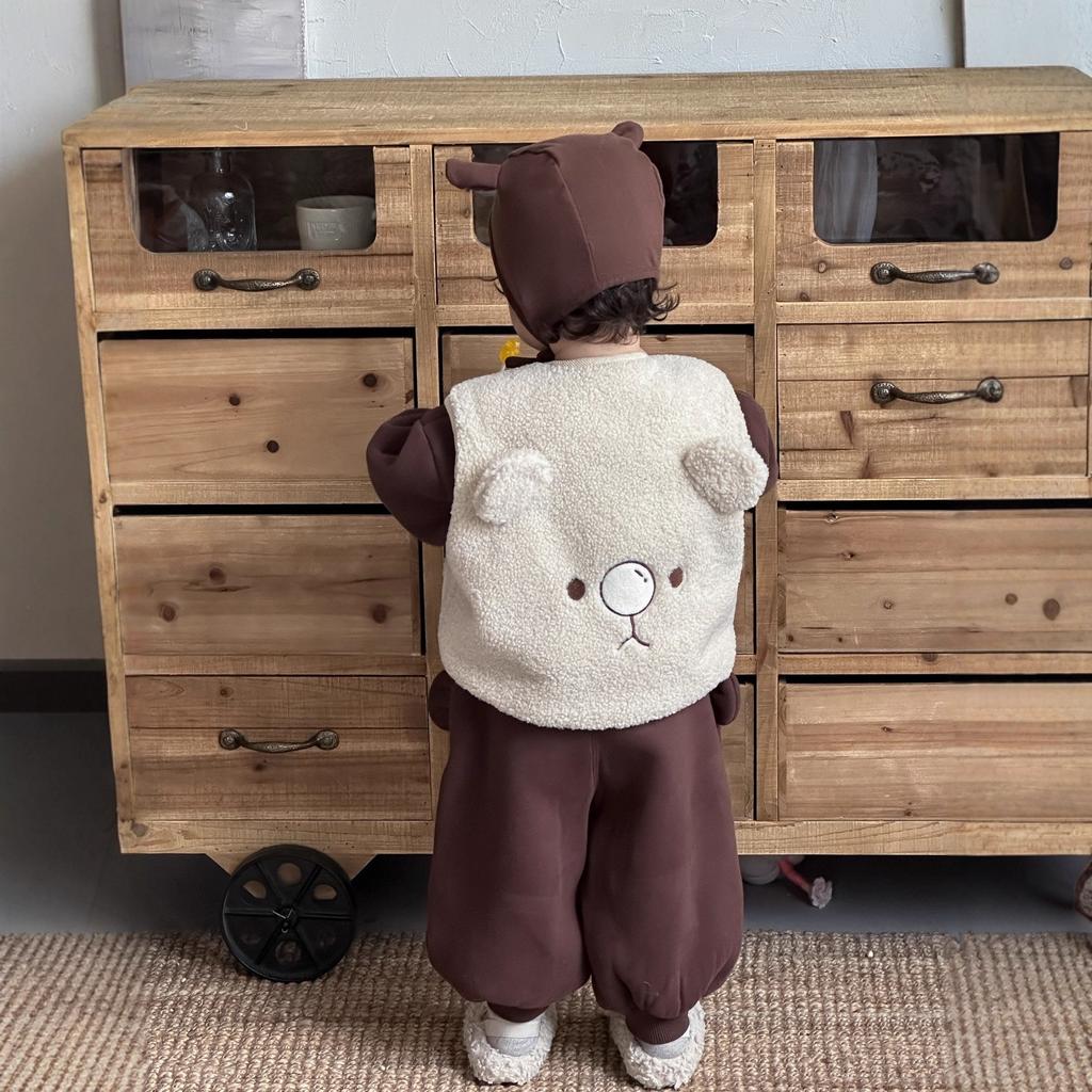 Children's Clothing Autumn and Winter New Baby Plush Vest Jacket Children's Clothing Boys Thickened Sweater Set