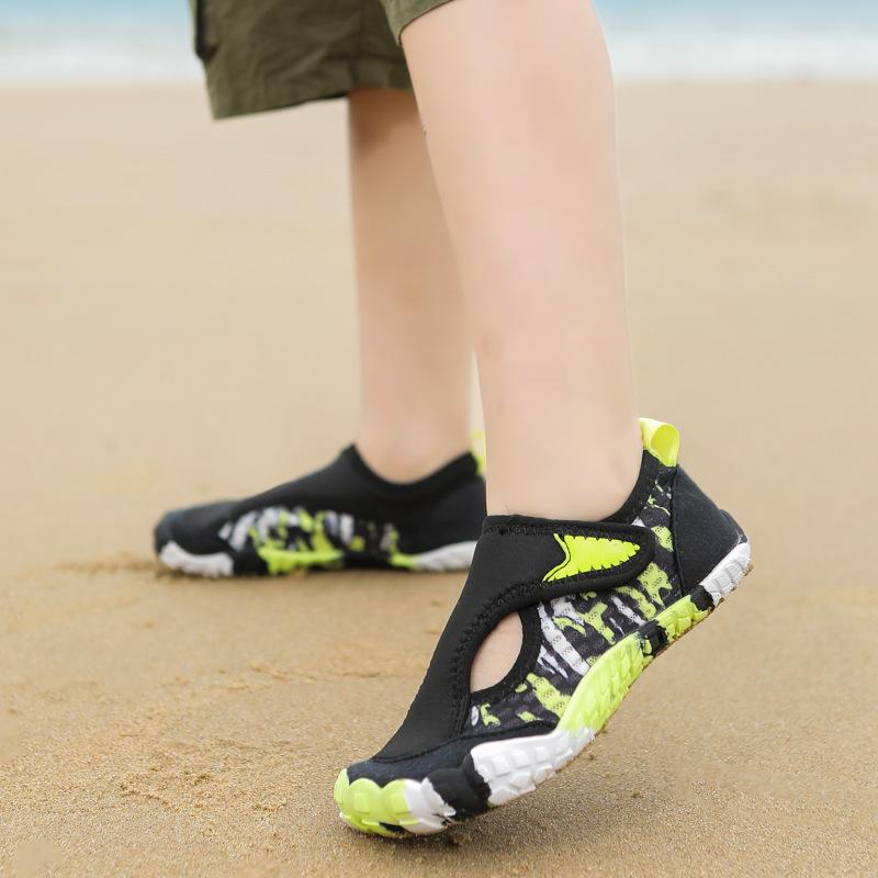 Hollow Water Shoes for Kids Boys and Girls Barefoot Quick Dry Non-slip Breathable Comfort Aqua Socks Outdoor Indoor Water Shoes for Beach Swimming