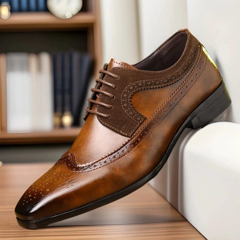 Fashion British Style Oxford Shoes For Men Lace Up Brogues Flat Pointed Toe Retro Moccasin Casual Luxury Leather Shoes