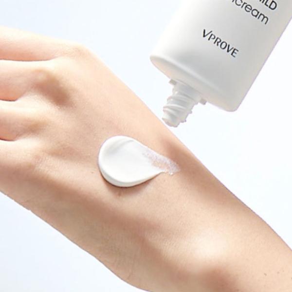 VPROVE Cremă solară ușoară cu filtru mineral marin (SPF50+ PA++++) 50 ml / 1,36 fl.oz. (3 Opțiuni)