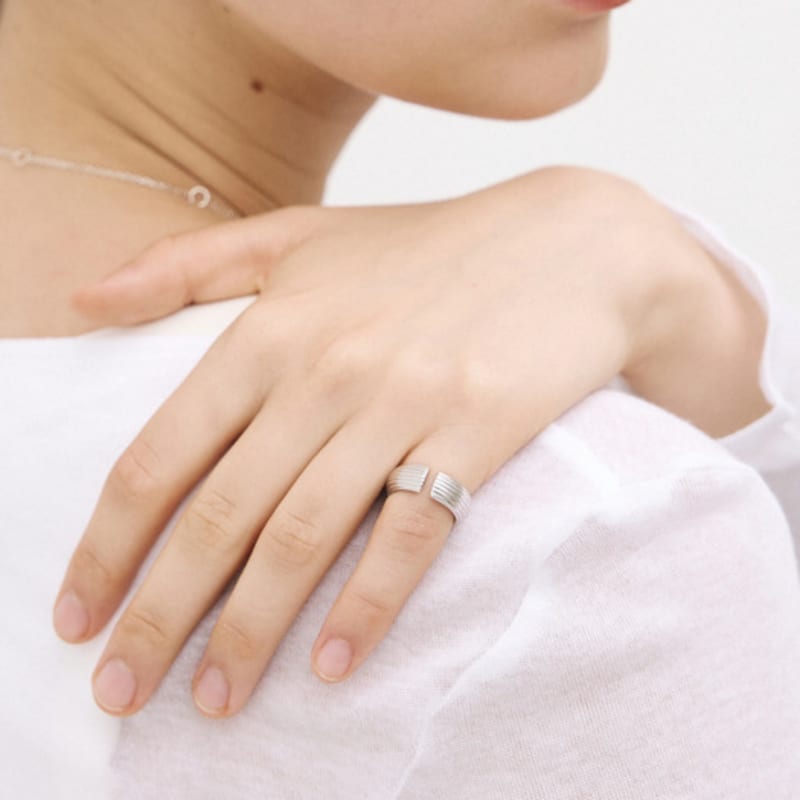 Poery Orbit Open Pinky Ring_Silver