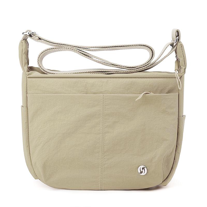 Nejlon szövetből készült alkalmi kis kereszttáska női könnyű alkalmi futártáskák 2024 télen, új, egyszerű divatos ingázó válltáska női