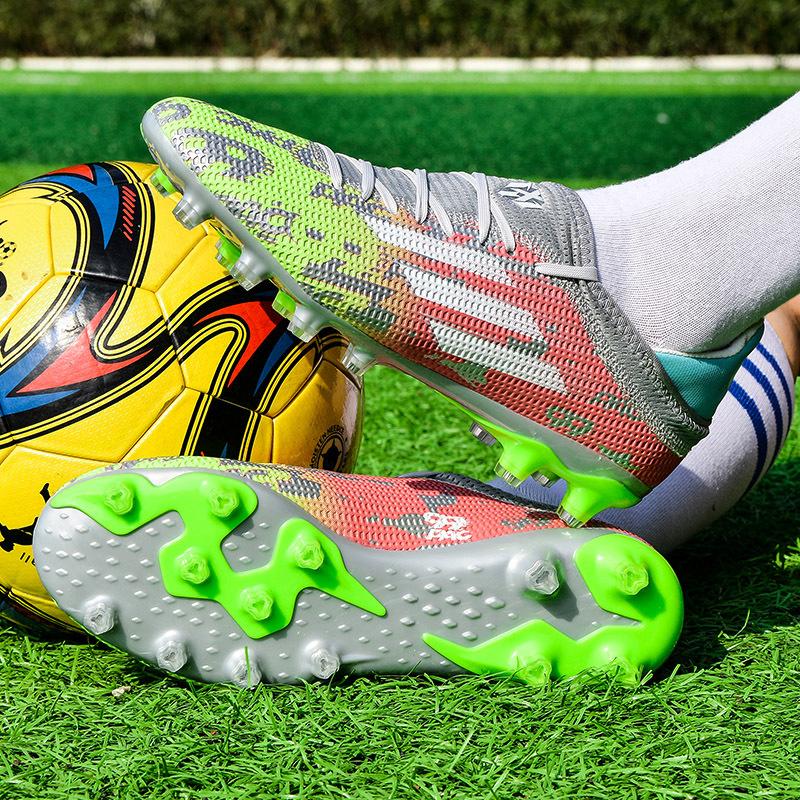 Low-top Football Shoes AG Spikes Adult Training Shoes Men's and Women's Youth Lawn Sports Shoes One Piece 2025