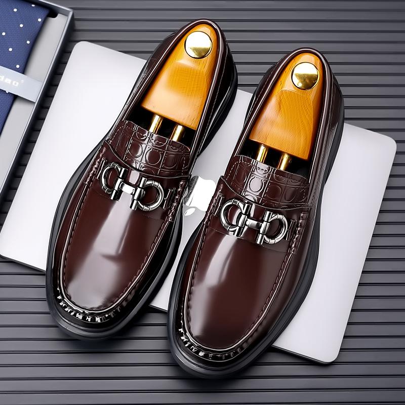 Luxury Brand Brown Metal Buckle Loafers Leather Men Shoes Loafers Genuine Leather Business Shoe Men Wedding Casual Comfort Shoes