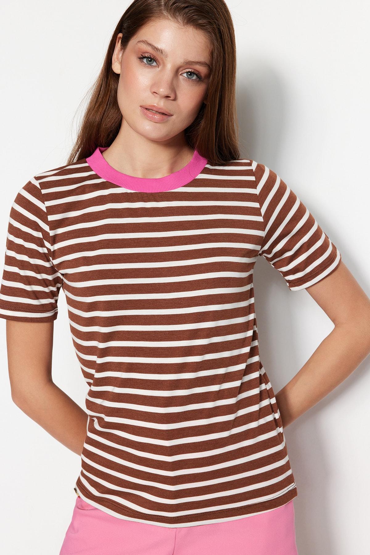 

Футболка - Коричневая - Стандартный крой