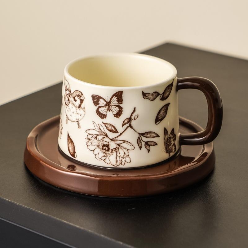 

Chinese style Flower and Bird Coffee Cups and Saucers Ceramic Mugs Home and Office Retro Cups Afternoon Tea Cup and Saucer Sets 301-400ml