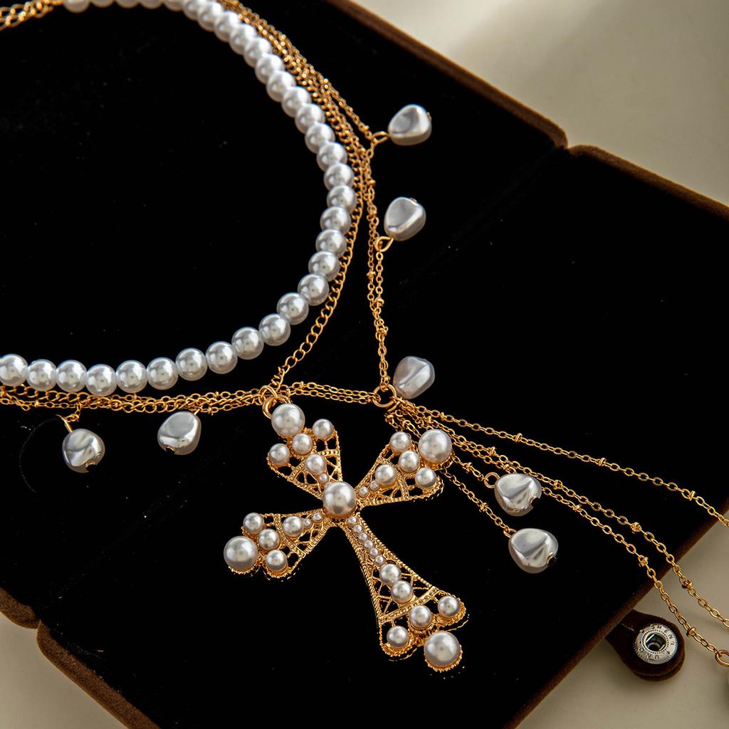 Cyberpunk-stil korshalsband mörkt överdrivet lätt inlagt imiterad pärla flerskiktad staplingssmycke