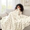 Skin-Friendly Warm Blanket Warm Plush Striped Blankets New Conditioning Quilt