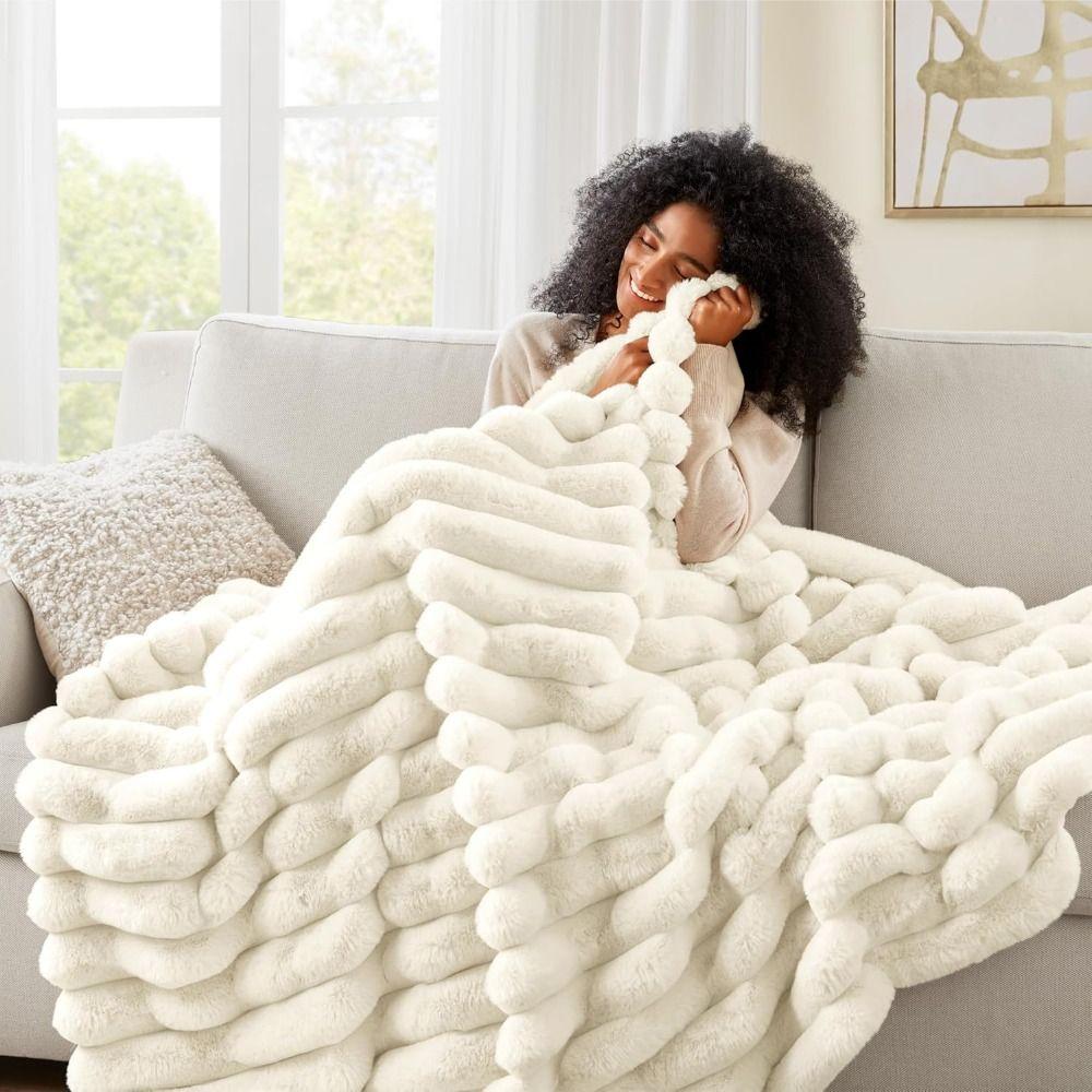 Skin-Friendly Warm Blanket Warm Plush Striped Blankets New Conditioning Quilt
