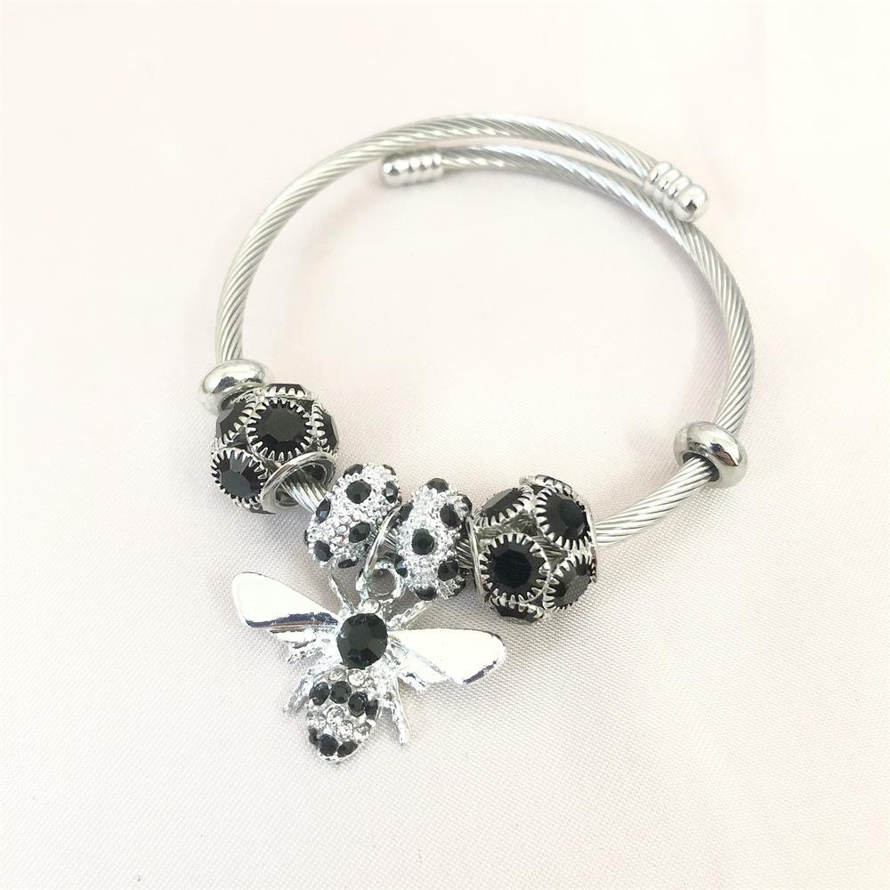 18K Gold Bee Pendant Bracelet with Zircon Rhinestones in Titanium Stainless Steel