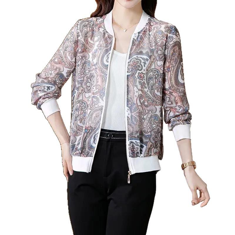 Mom's Trendy Summer Baseball Print Short Jacket - Versatile and Stylish Sun Protection Outerwear