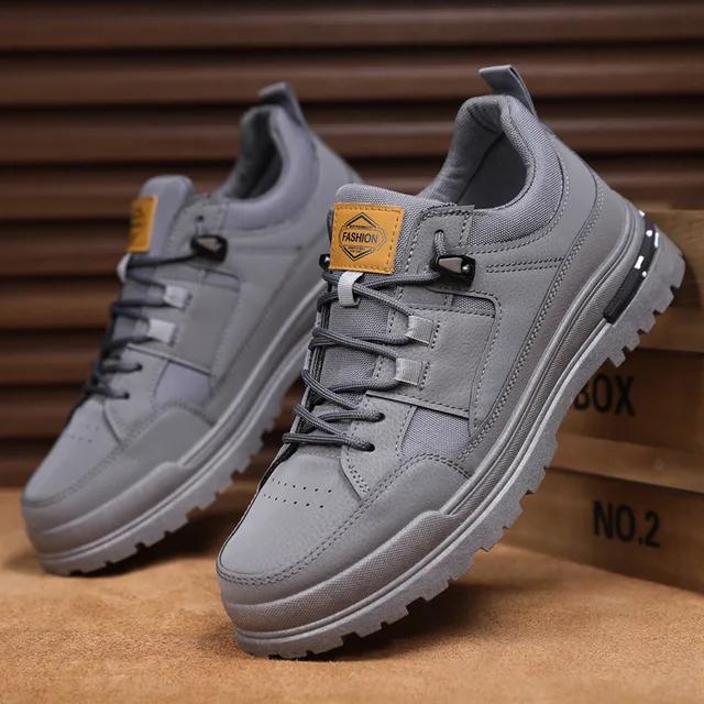 Men's Shoes 2025 New Autumn and Winter Casual Sports Shoes Fashionable Thick Soled Board Shoes Outdoor Anti Slip Workwear Shoes