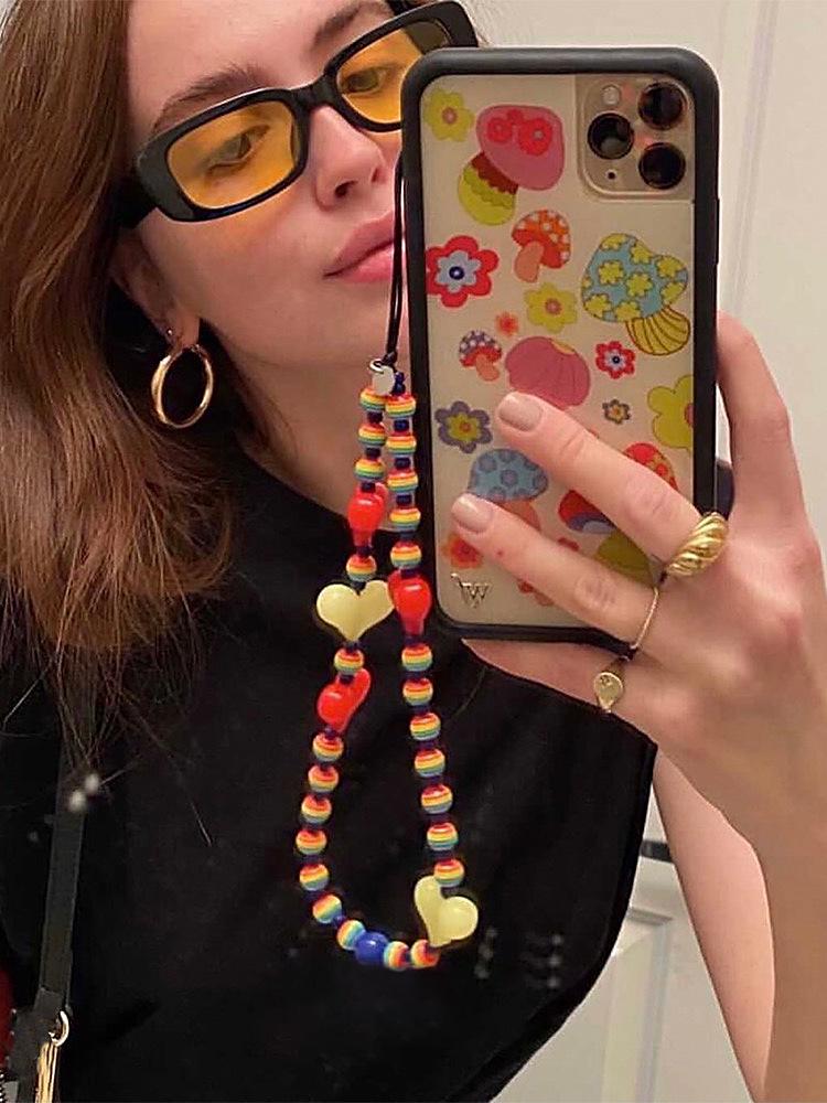 

Бохо Шик Полосатый Акриловый Сердечко Цепочка для Телефона Шнурок для Женщин