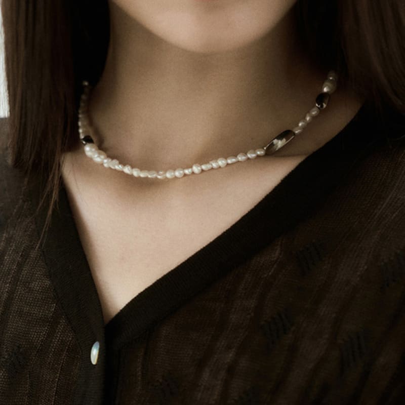 RE RHEE FRESHWATER PEARL NECKLACE
