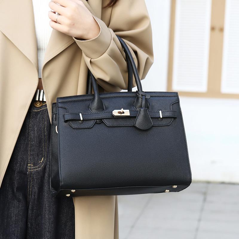 New Tote Bag Fashionable Trendy Handheld Simple Single Shoulder Commuter Bag Crossbody Bag
