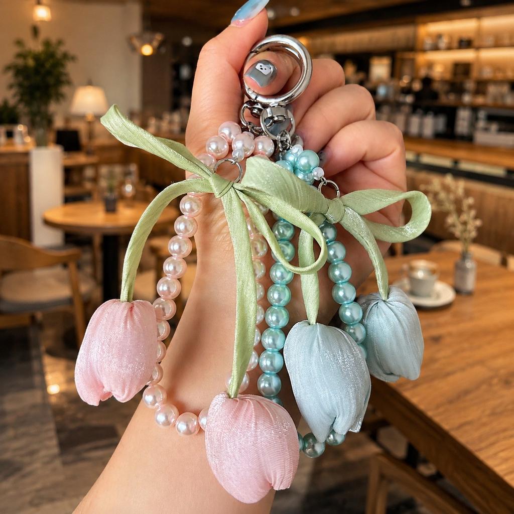 Fresh Tulip Beaded Wrist Strap Bowknot Pearl Elegant Fabric Flower Phone Lanyard Sweet Bag Pendant Key Chains Bag Charm