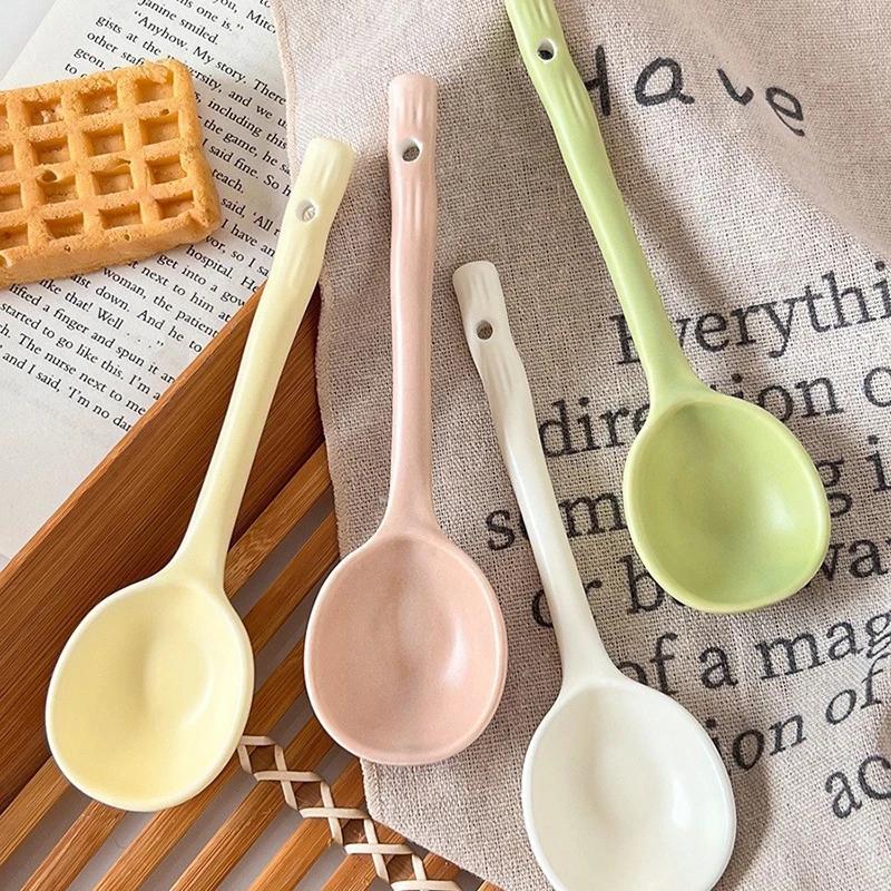 Long Handle Solid Ladle High Quality Non-toxic and Tasteless Good Looks Vintage Kitchen Supplies Ceramic Spoon Fine Workmanship