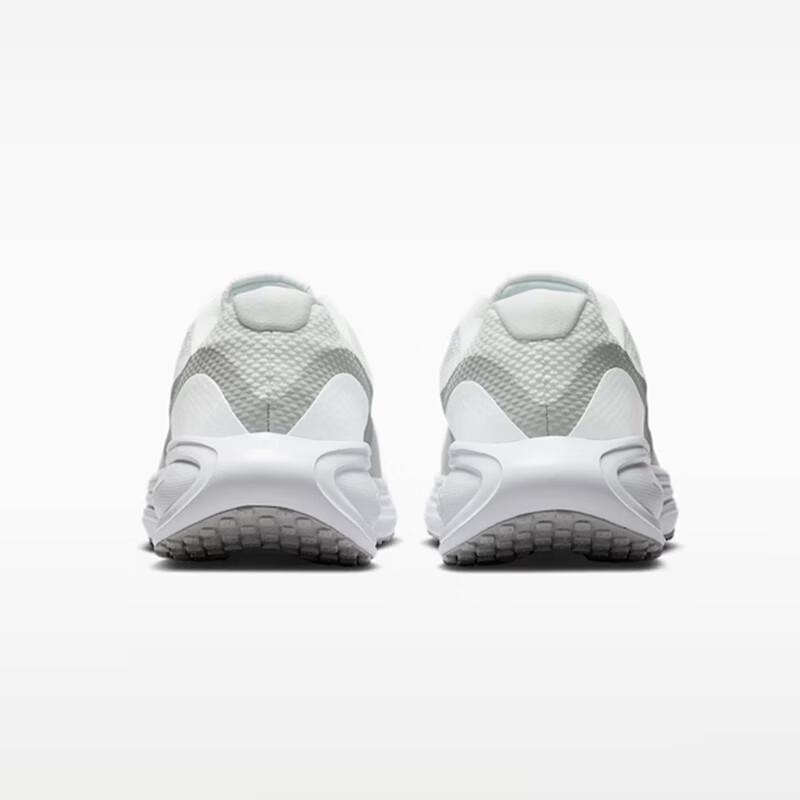 Nike Men's Revolution 8 Running Shoes