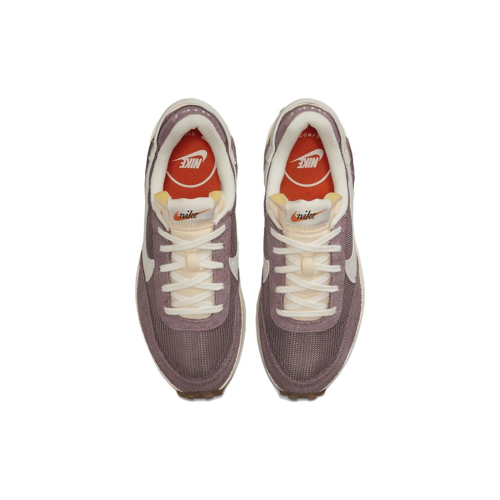 Новые женские кроссовки Nike Waffle Debut Plum Eclipse Sail DX2931-200