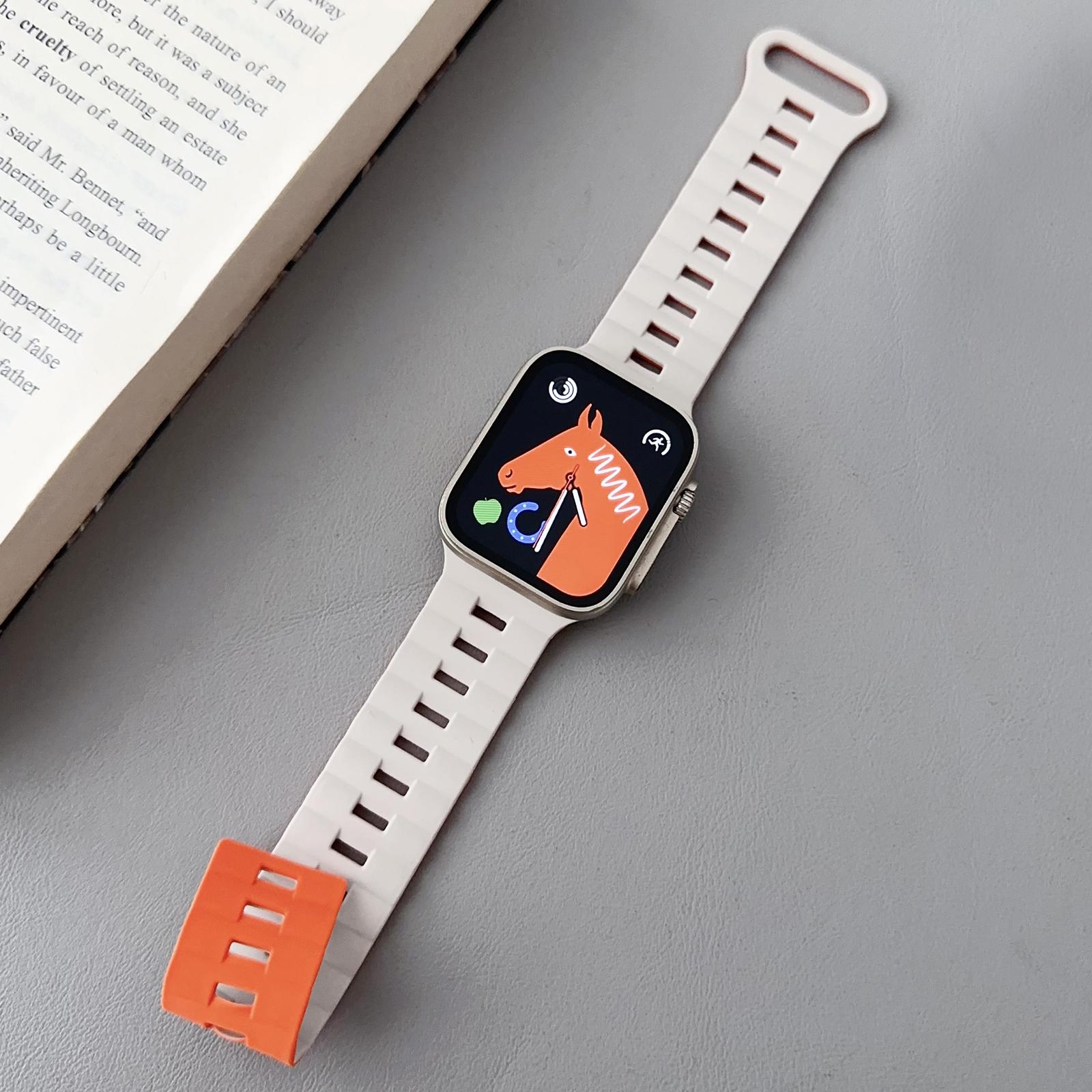 

Watch Strap for Apple Watch Series 10 42mm/9 8 7 41mm/SE (2023) SE (2022) SE 6 5 4 40mm/3 2 1 38mm Magnetic Silicone Watch Band White Orange