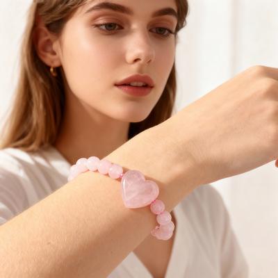 Feestelijke Cadeaus Rozenkwarts Kralenarmband Met Hartvormige Bedel Zoete Mode Sieraden Voor Vrouwen Dagelijkse Slijtage Eenvoudig Veelzijdig Accessoire