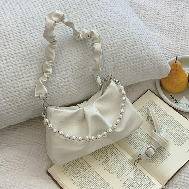 Trendy Summer 2024 French Clouds Underarm Bag Elegant Pu Material Available In Three Colors