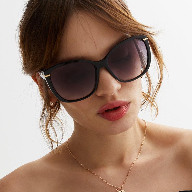 Non-polarized Sunglasses Women Men Trendy Style Sun Glasses Square Eyeglasses Protection Streetwear Eyewear