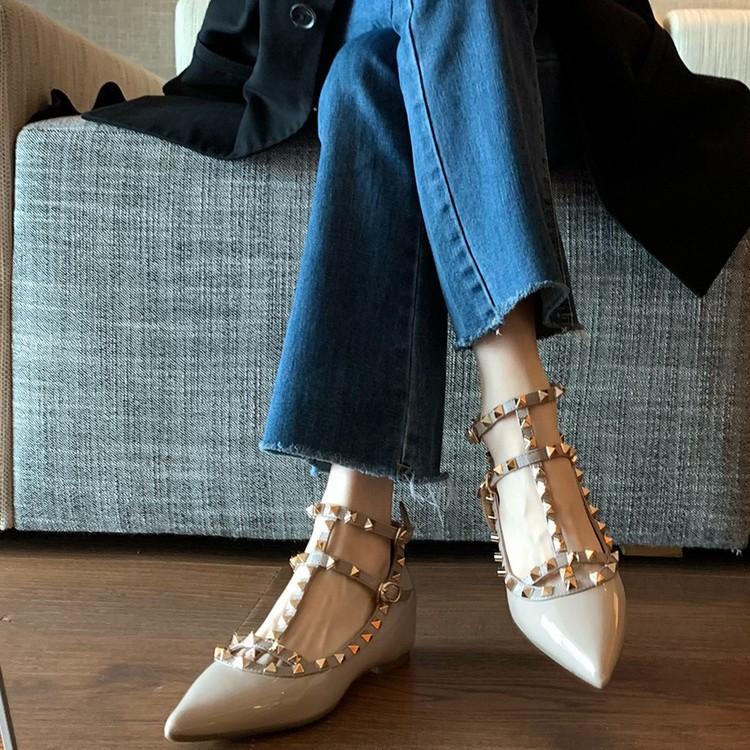 French Celebrity Style Rivet Pointed One-word Buckle Mary Jane Shoes Children's 2025 New Flat-soled Inner Height-increasing Single Shoes
