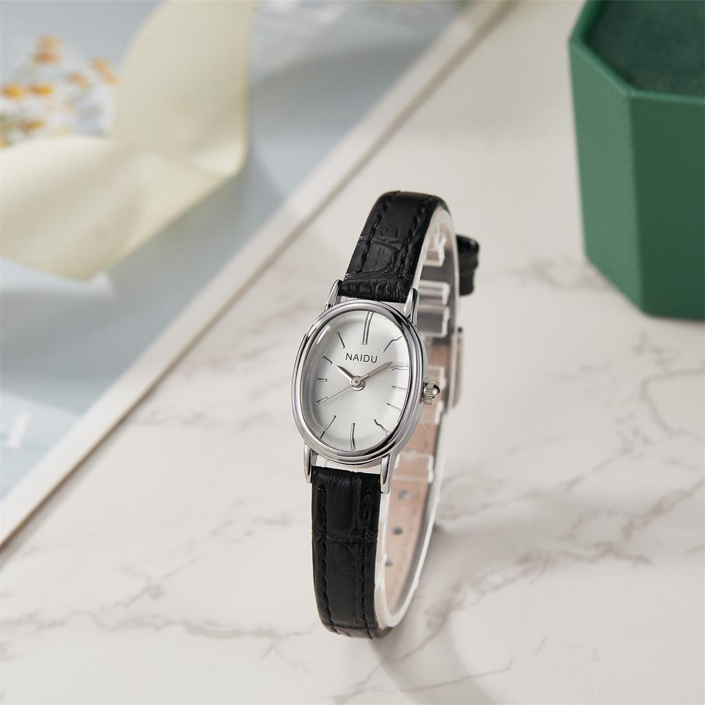 Elegant and Fashionable Ladies Watch Simple Smooth Dial Oval Case Ladies Quartz Watch
