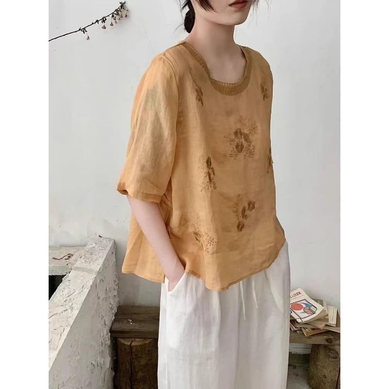 Women Floral Embroidered Round Neck Half Sleeve Linen Cotton Blend Blouse