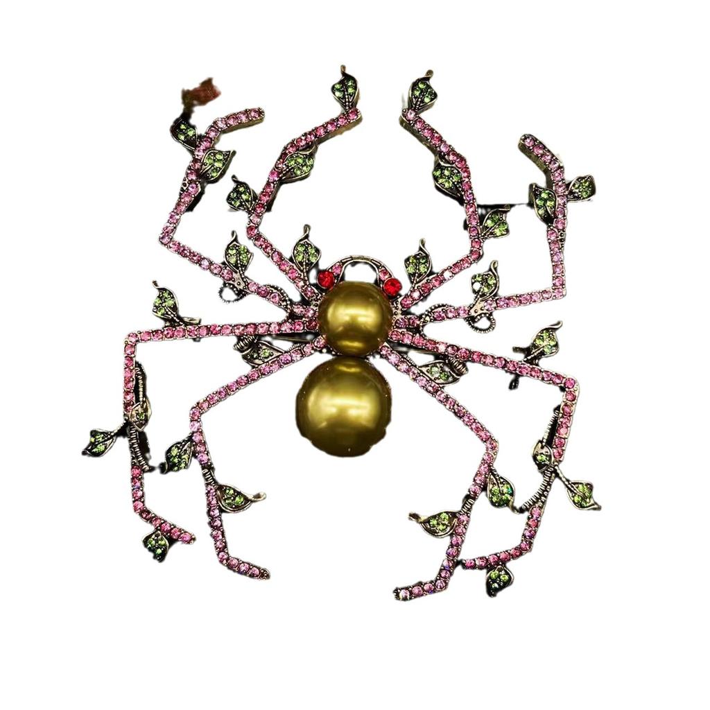 Vintage Middle Design Classic Big Spider Crystal Badges Pins For Women Men Palace Baroque Retro Insect Casual Brooches Corsage