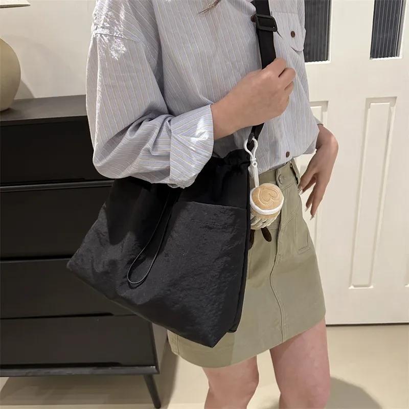 Jaro Nová Móda Vysoce kvalitní Texturovaná Podpažní Taška přes Rameno Velkokapacitní Třída Dojíždění Crossbody Podpažní Taška přes Rameno