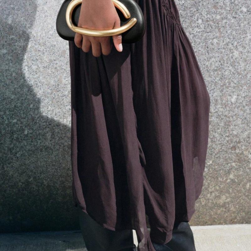 White Acrylic Leather Clutch - Ideal for Valentine's Day, Comfortable and Fashionable, Fashion Handbag, Personalized Gift Option, Elegant Prom Bag