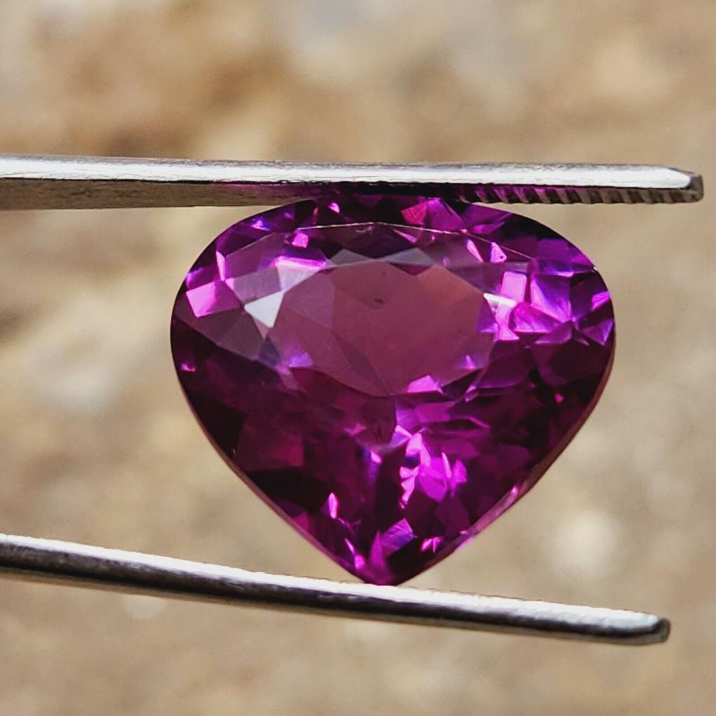 20.26 CT Natural Padparadscha Sapphire Gemstone Heart Shape Certified