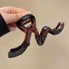 Vintage Wave Combing Hairpin for Women, High-end Style, with Large Clasp At The Back of The Head, Resembling A Big Shark Clip.
