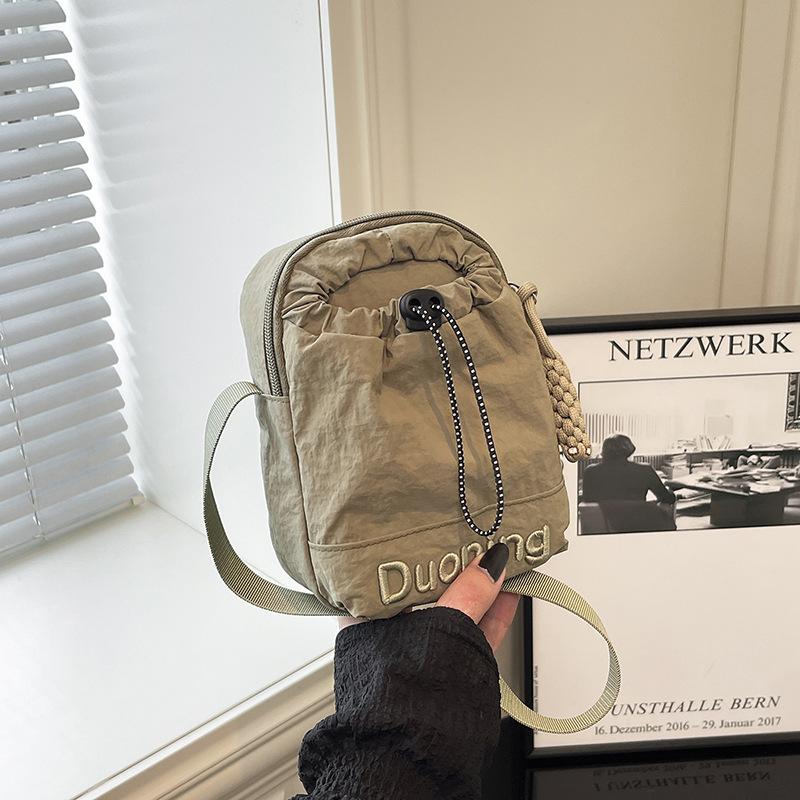 Mobile Phone Bag Women's Small Satchel Women's New Summer Mini Water Cup Kettle Bag Lightweight and Simple Messenger Bag