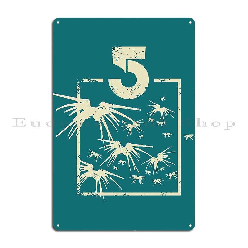 Babylon 5 Vintage Space Poster Starfury Metal Sign Retro Plates Home Club Party Babylon 5 Journev Space Tin Sign Posters
