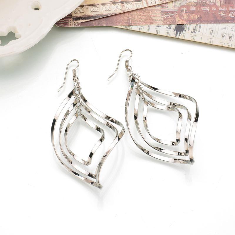 Korean Style Gold Leaf Curve Earrings - Sweet Dangle Studs