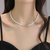 Lyxigt Minimalistiskt Pärl- och Metallhalsband för Kvinnor - Sommar 2025 Trend