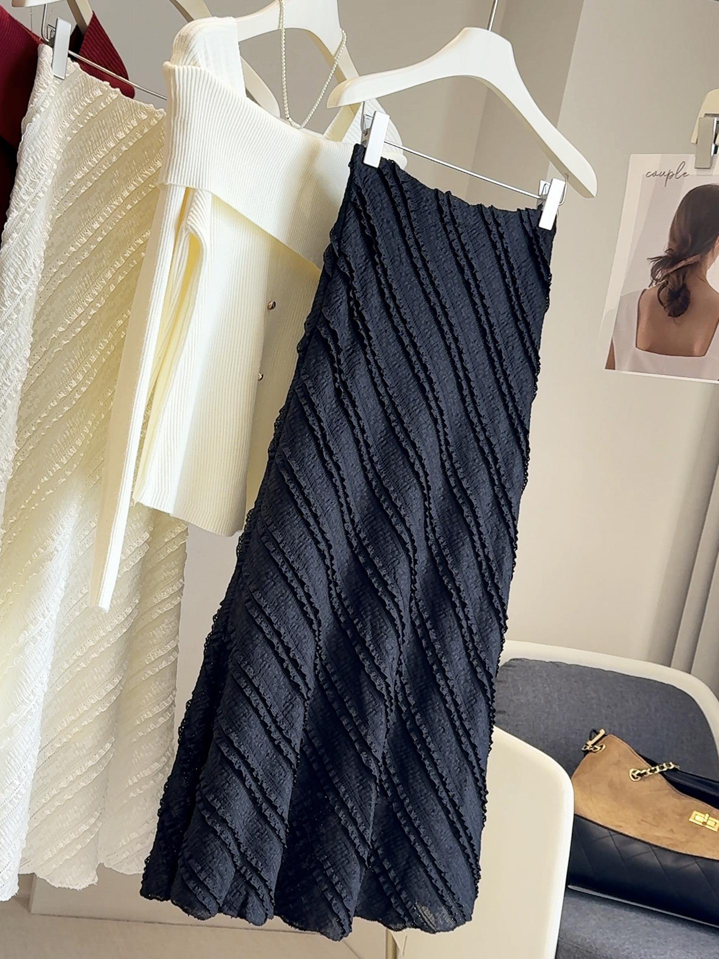 Elegant High-Waisted Fishtail Midi Skirt with French Lace for Autumn/Winter 2025 Small чёрный