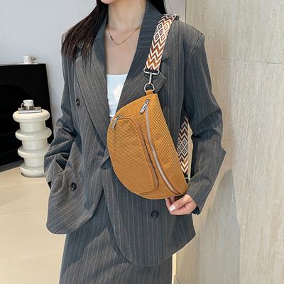 Sametová náprsní taška pro ženy Crossbody ledvinka Ležérní bederní taška s nastavitelným popruhem na cestování, běhání, výlety