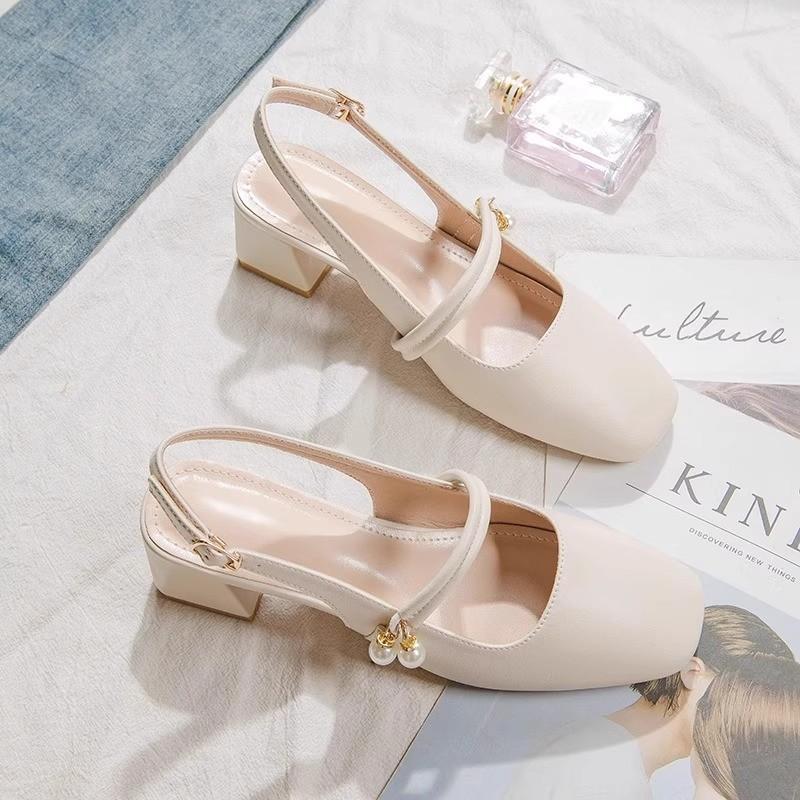 

Мягкая кожаная сумка голова сандалии женские лето 2025 новые французские верхняя одежда фея красивые низкий каблук средний каблук толстый каблук высокие каблуки 40