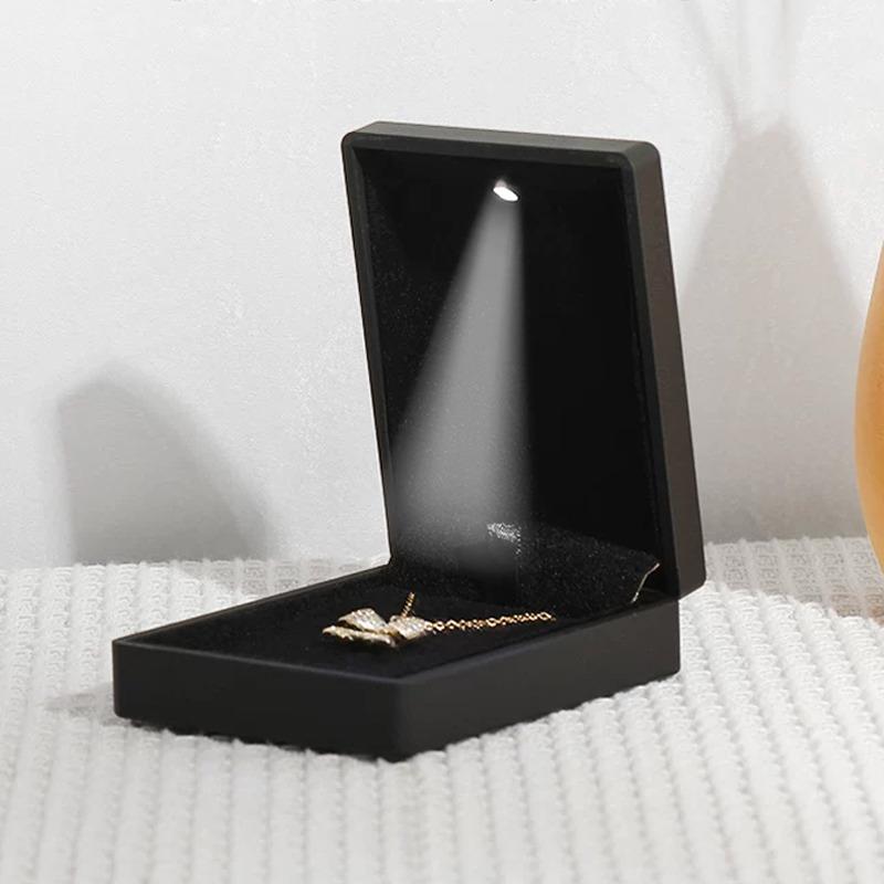 Creative Heart-shaped LED Diamond Ring High-end Illuminated Necklace Gift Boxes Proposal Gift Packaging Jewelry Boxes