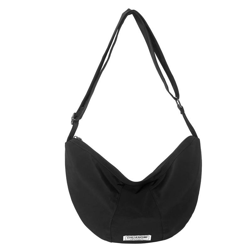 2025 new trendy Korean style sports versatile commuter bag shoulder horn messenger bag women's casual dumpling bag