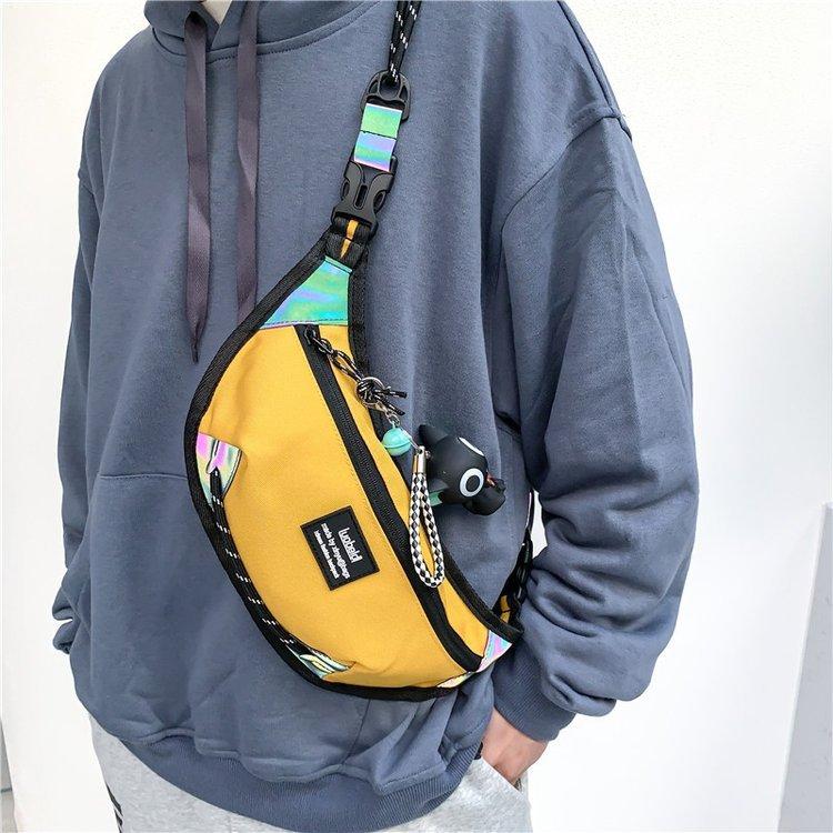 Fashion new sports breast bag Fashion men's street trend messenger bag, mobile phone bag Harajuku student shoulder bag