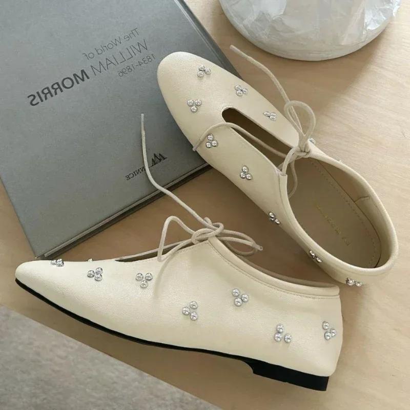 Fashion Fashion Rivet Designer Brand Flats Women Comfort Soft Sole Mary Jane Shoes Elegant Shallow Cross Lace Ballet Shoes Zapatos Mujer