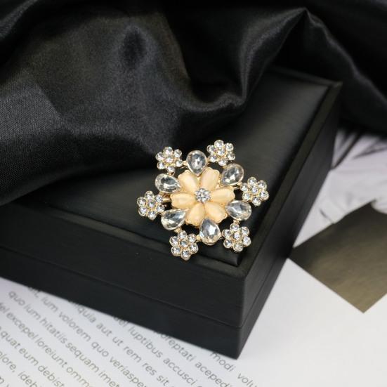 Brosche Retro-Stil Rundes Florales Design Reversnadel mit gefälschtem Opal eingelegt Pullover Kragen Hüte Taschen Mäntel Schals Abzeichen Outfit-Accessoire