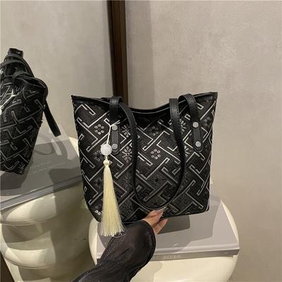 Fashion Sense Large Capacity Tote Bag Women's Summer New Casual Shoulder Portable College Student Class Commuter Bag